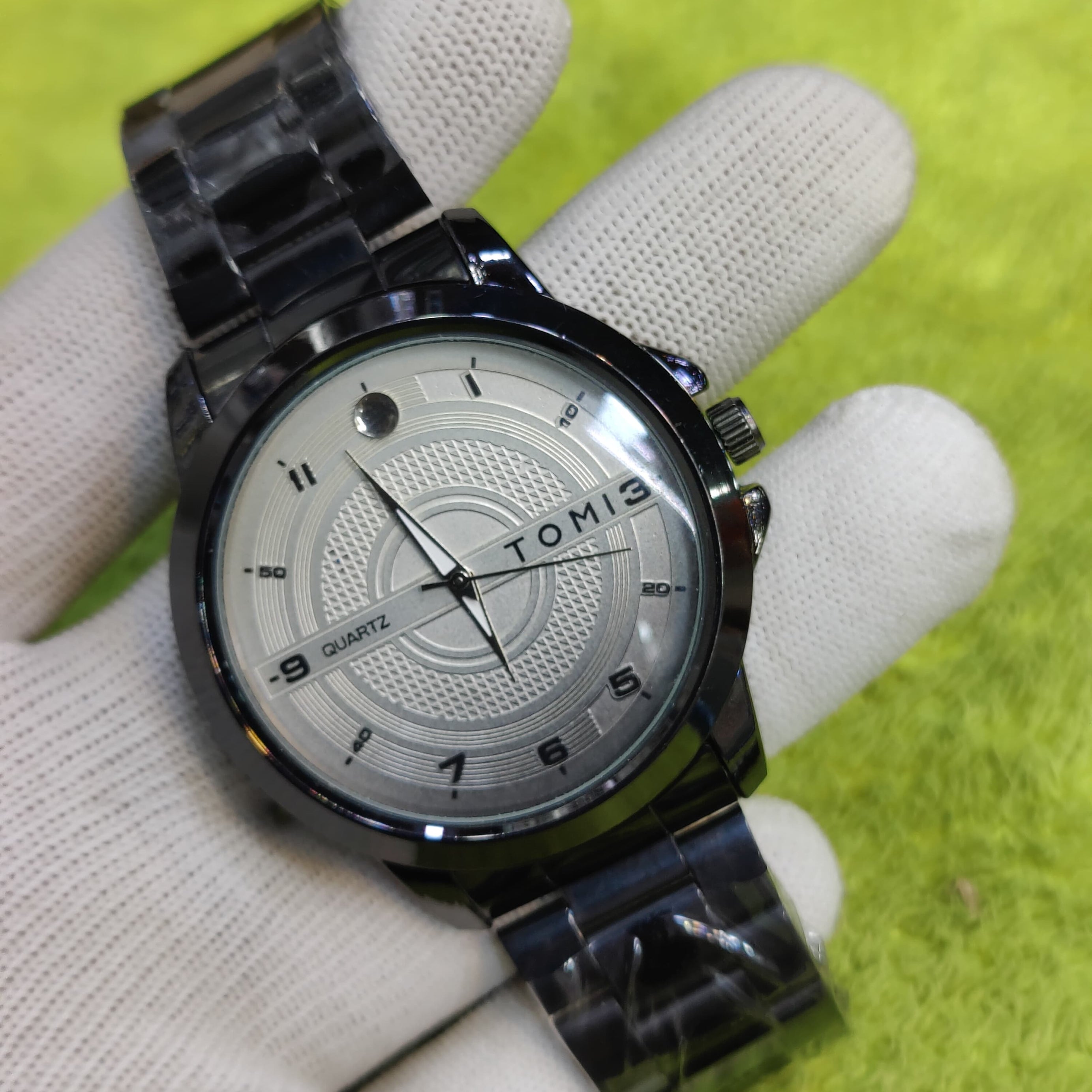 Tomi Quartz Stainless Steal New Look Clock Dial Analog Wristwatch For Men
