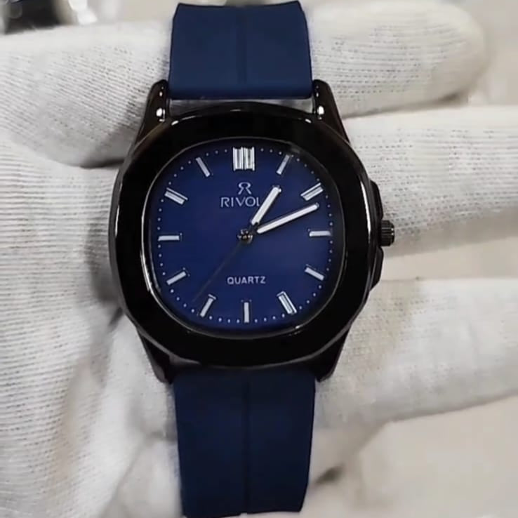 Men’s Luxury Revol Watch (Random Dial)