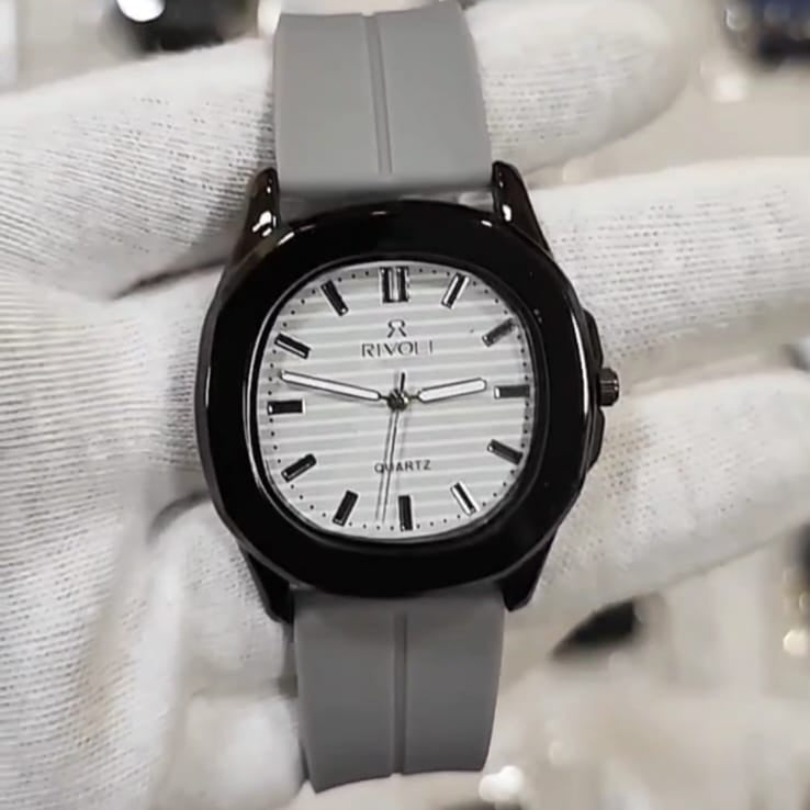 Men’s Luxury Revol Watch (Random Dial)