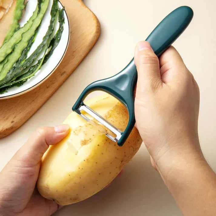 Plastic Veggie & Fruit Peeler (2 in 1)